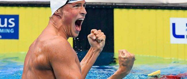 Пловец Романчук принес Украине первое серебро на Олимпиаде в Токио