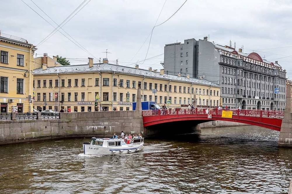В Петербурге после обстрела катеров возбудили уголовное дело