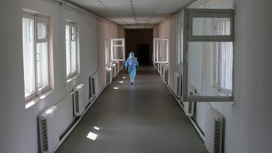 За месяц количество смертей от COVID в Петербурге сократилось на 41,7%