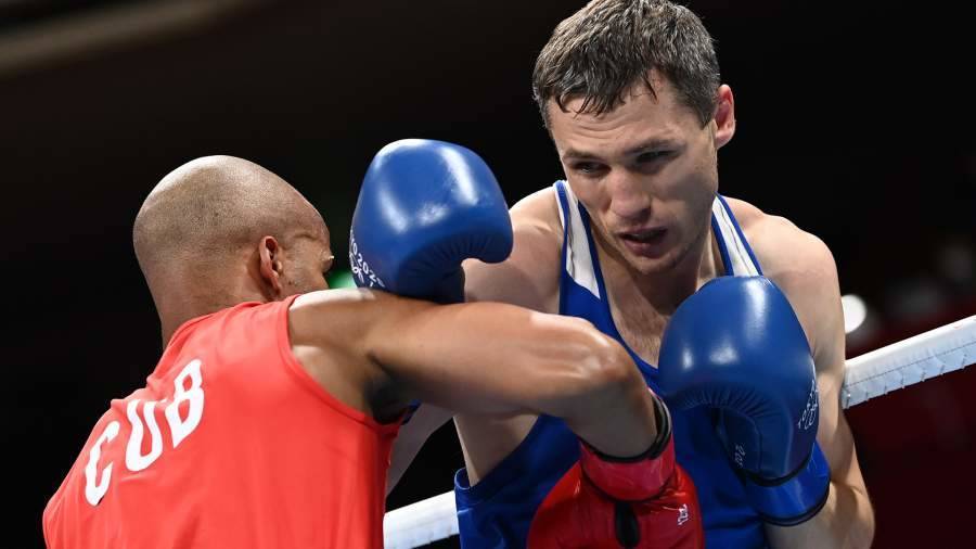 Российский боксер Замковой завоевал бронзу на Олимпиаде в Токио