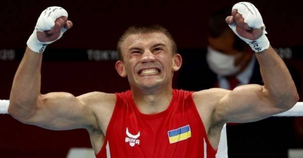 Олимпиада-2020: украинский боксер Хижняк пробился в полуфинал, гарантировав себе медаль