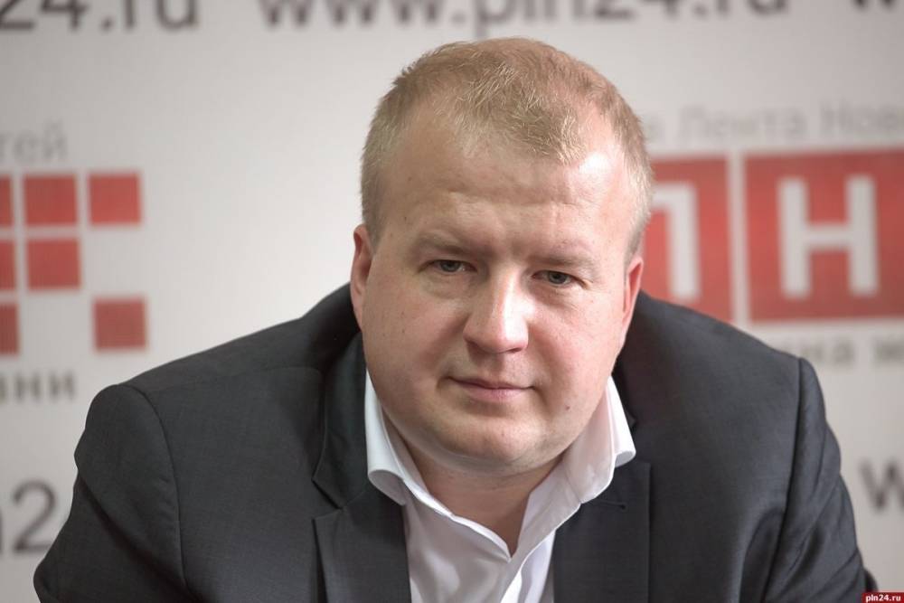 Губернатор призвал псковичей обращаться в Instagram к Борису Елкину