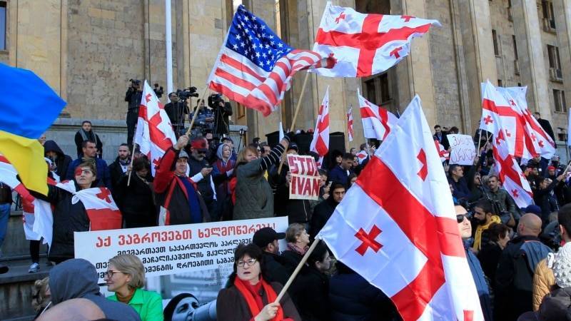 Грузия: противостояние между правящей группировкой и оппозицией обостряется