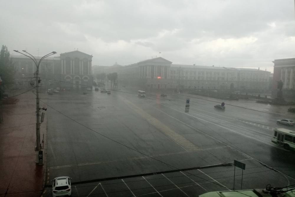 Дожди с грозами придут в Курскую область 10 августа