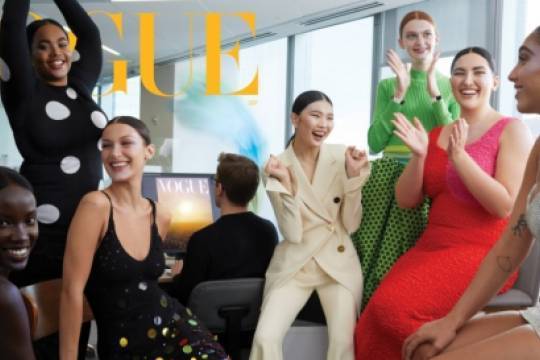 Американский Vogue поразил всех нестандартными моделями на обложке