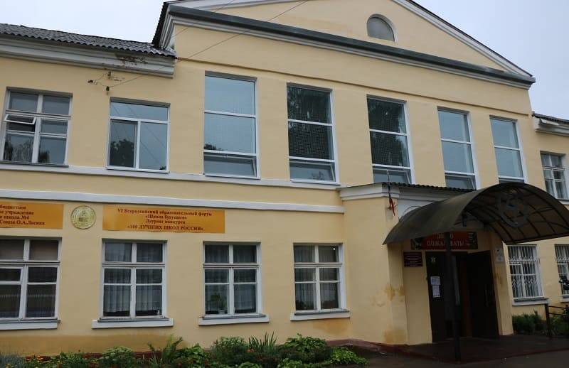 В школе под Смоленском впервые за 50 лет провели ремонт