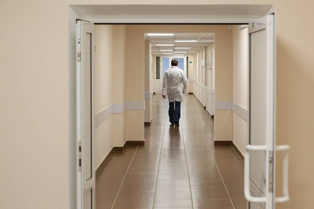 В петербургской больнице пациент порезал двух больных ножом. Все трое госпитализированы