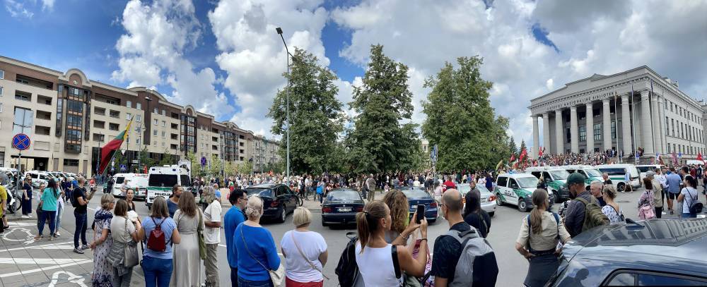 В Вильнюсе и в Клайпеде проходят акции протеста против действия властей