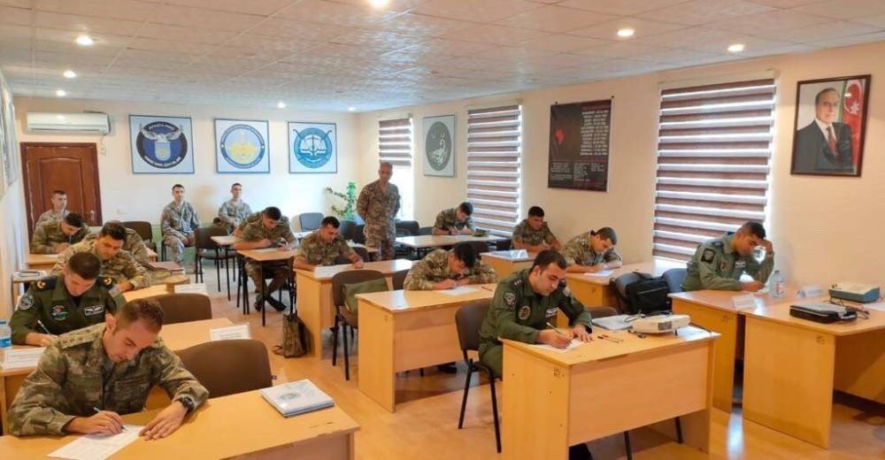 Азербайджанские военнослужащие участвуют в учениях в Турции (ФОТО)