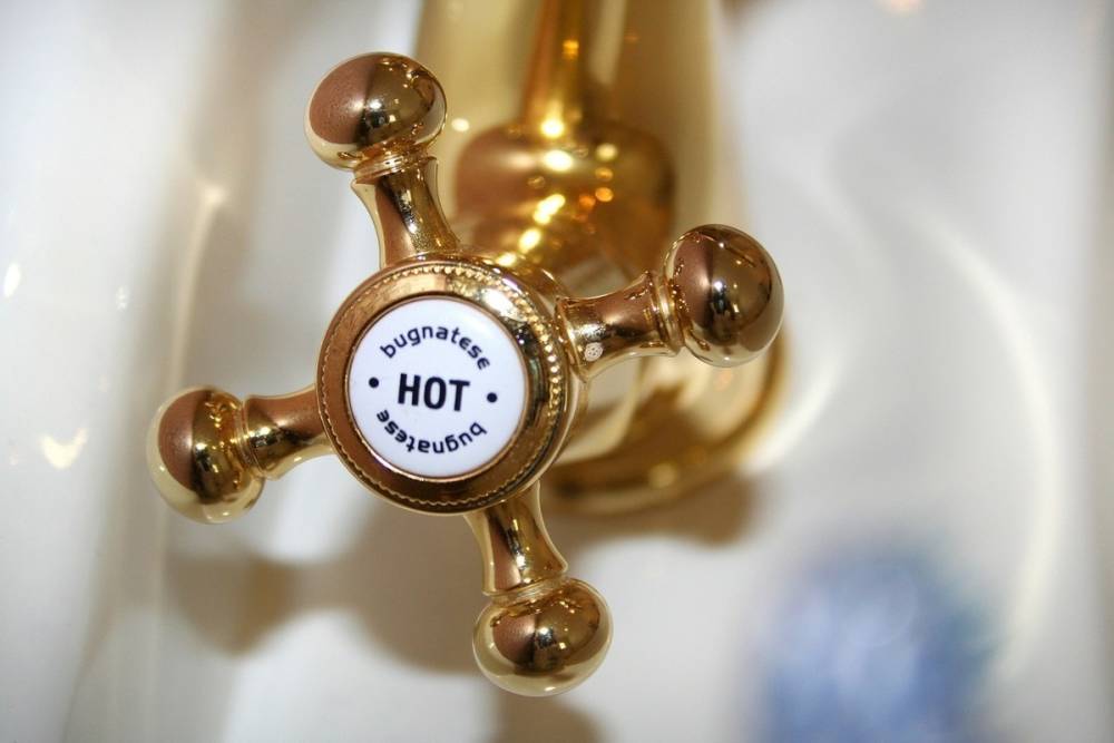 В Ижевске горячую воду отключат в ряде домов Индустриального и Октябрьского районов
