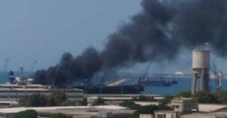 Взрыв прогремел на судне в сирийском порту Латакия