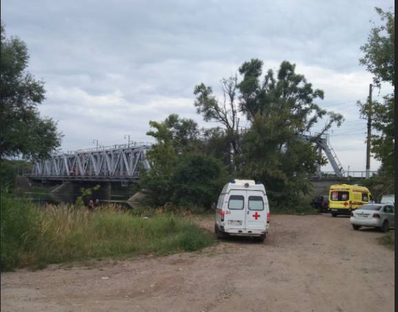 На Сокольском мосту в Липецке подростка ударило током