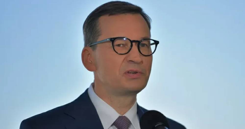 Премьер Польши просит уволить своего заместителя