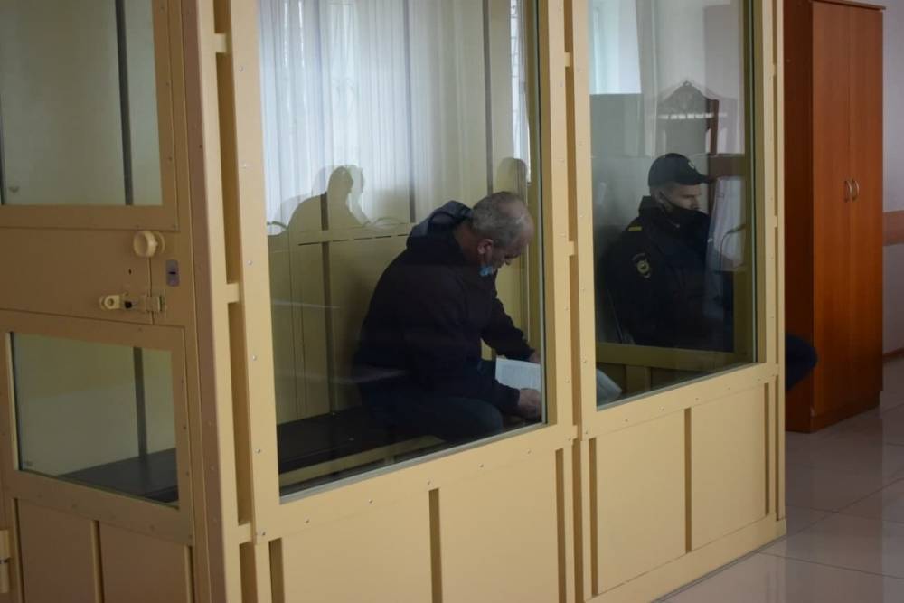 В Курске приговоренному к 17 годам лишения свободы убийце полицейского не удалось разжалобить суд