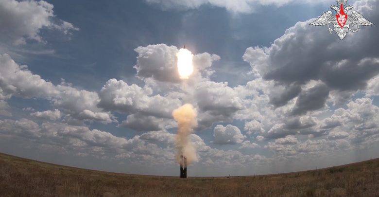 В РФ запустили серийное производство ракет для новейших систем С-500 "Прометей"