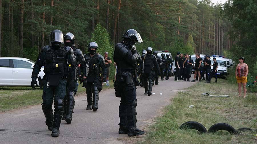 Полиция Литвы задержала 20 сбежавших из лагеря мигрантов