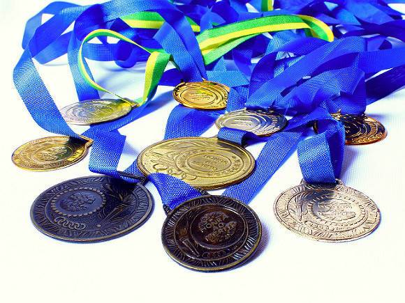 «Цена победы»: раскрыты суммы премиальных, которые спортсмены из разных стран получат за медали на Олимпиаде