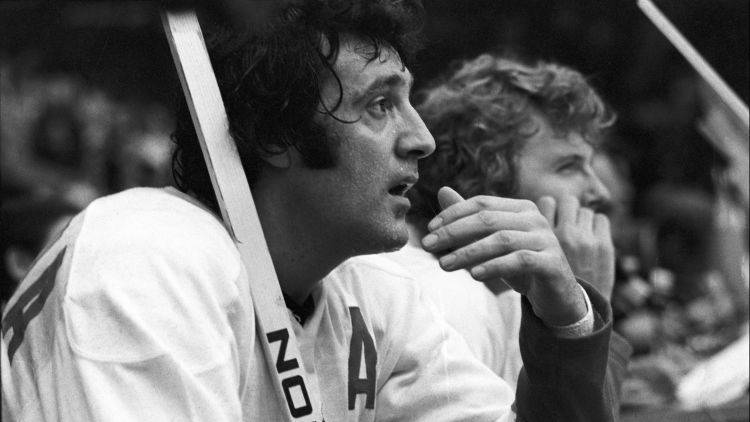 Умер легендарный участник хоккейной суперсерии СССР - Канада