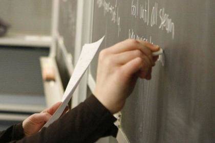 В рамках конкурса по трудоустройству учителей в Азербайджане стартовал выбор вакансий по еще 4 предметам