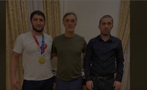 Депутат ГД от Дагестана подарил олимпийцу 1 млн долларов. Это в 8 раза больше его дохода