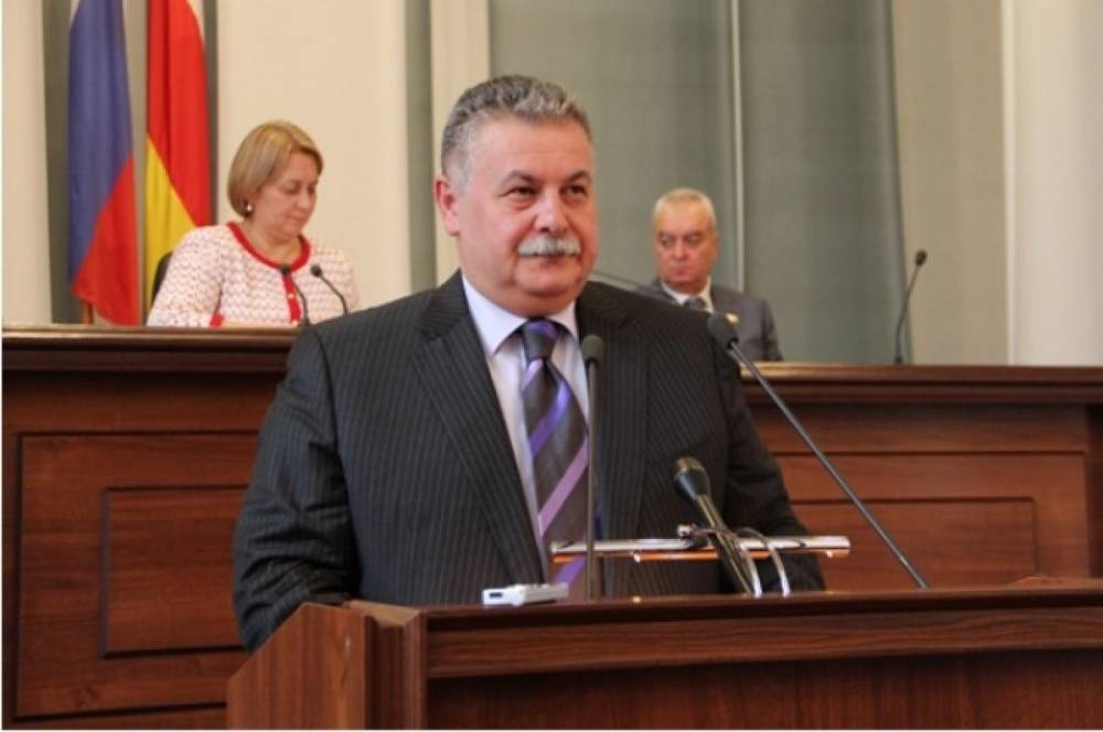 Суд арестовал экс-главу правительства Северной Осетии по делу о растрате