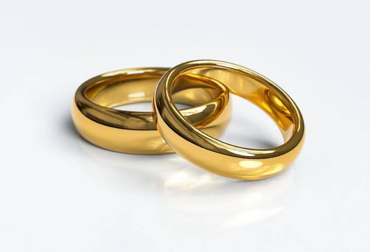 С начала года количество браков в России выросло на 40%