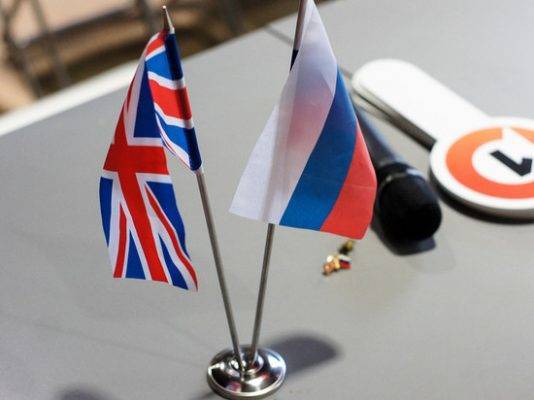 Россияне и британцы схлестнулись в Сети из-за инцидента с «русским шпионом»