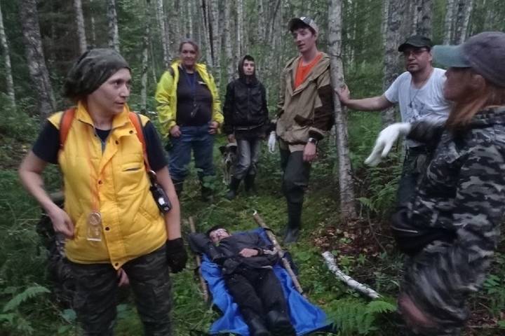 «Меньше 500 метров в час»: волонтеры рассказали об эвакуации из леса Тверской области двух человек