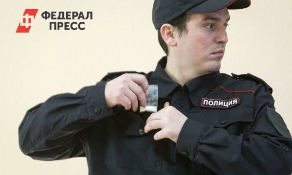 На Среднем Урале завели дело на полицейских-наркоторговцев