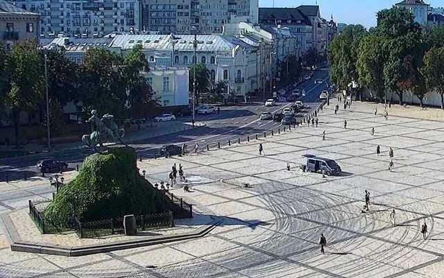 Как выглядит Софийская площадь Киева на третий день после дрифта