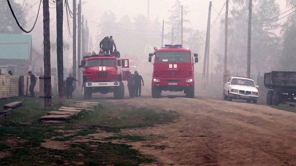 В Якутии природные пожары угрожают 13 населенным пунктам