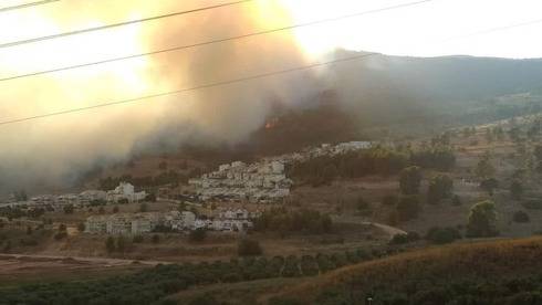 Пожар возле Кирьят-Шмоны: огонь угрожает городу, жителей эвакуируют