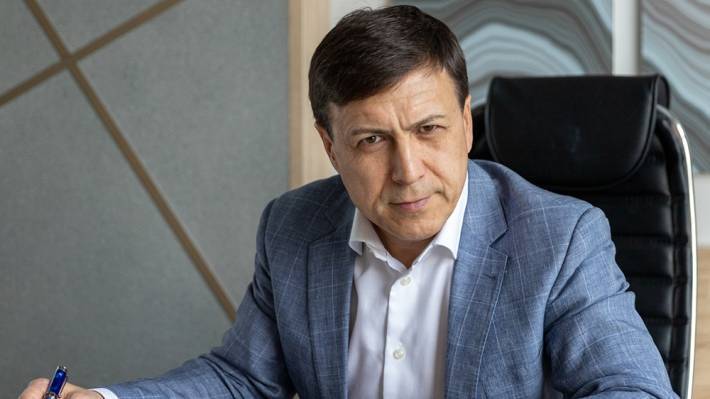 Адвокат Юкша призвал решать дело в суде после снятия партии "Родина" с выборов в Петербурге