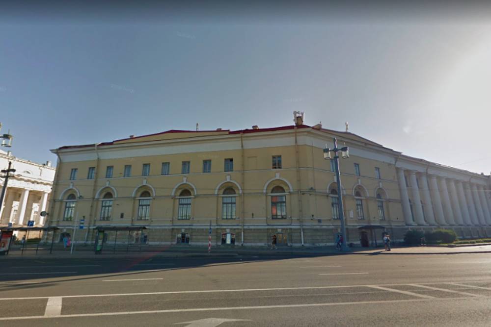 В Петербурге потушили пожар в администрации института геологии РАН