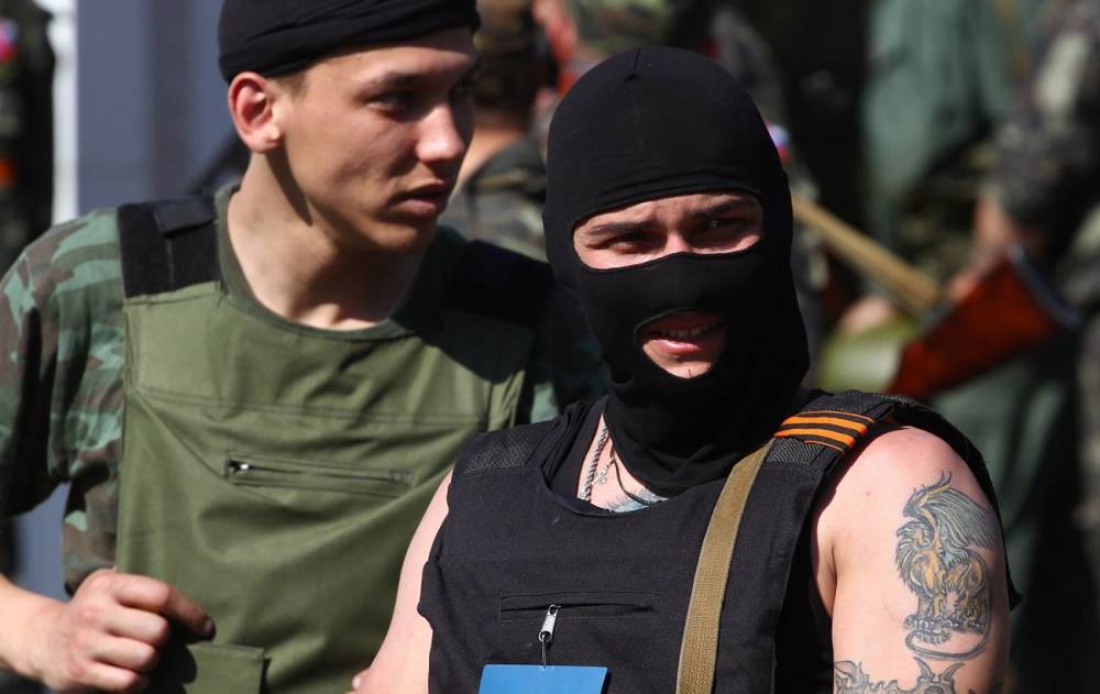 Полиция сообщила подозрение 15 главарям и боевикам "ДНР". Двое из них россияне