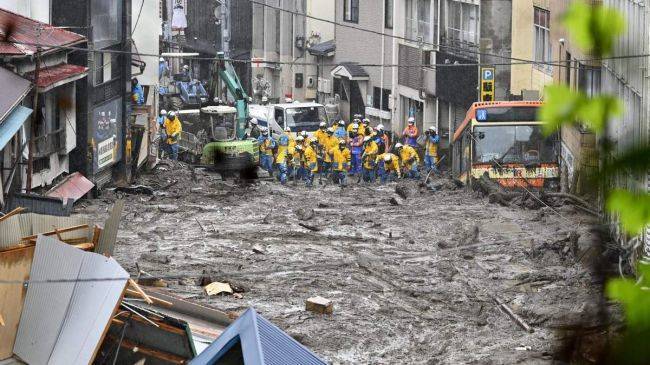СМИ: Власти Японии эвакуируют 3 млн японцев из-за сильных ливней