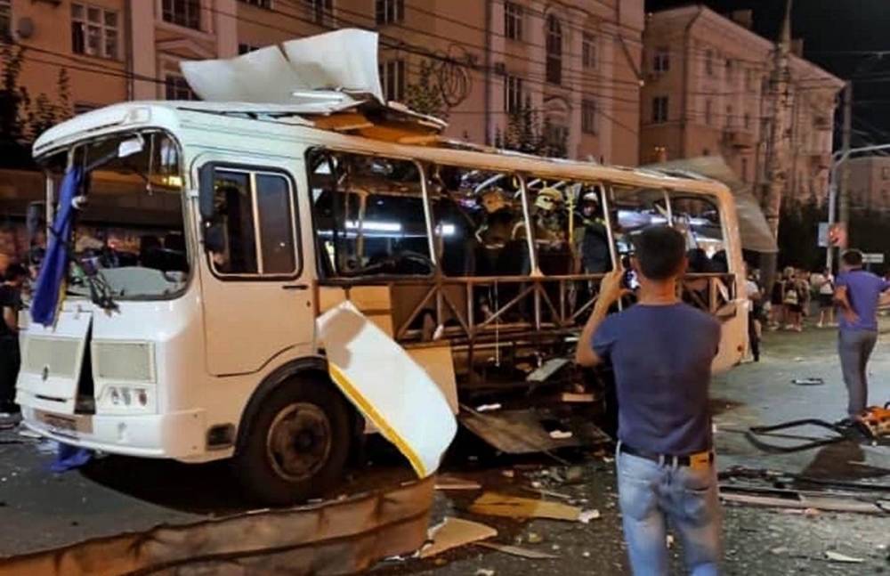 Взрыв автобуса в Воронеже: пострадали 18 человек, одна женщина погибла. Версию теракта пока не рассматривают