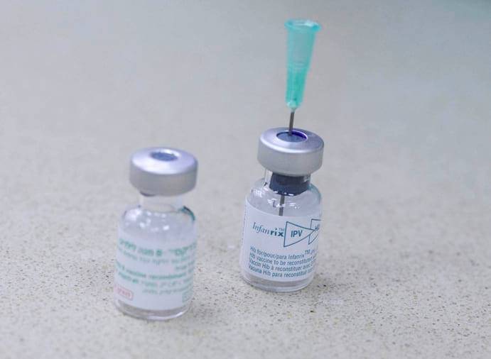 В США одобрили третью дозу вакцины для людей с ослабленным иммунитетом и мира