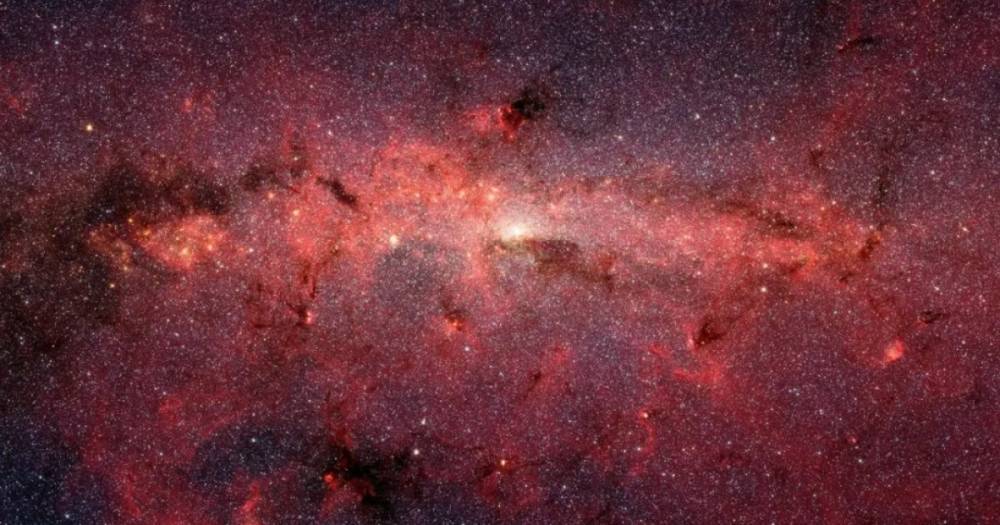 Реки из звезд и клей для галактики. Ученые назвали самые большие странности Млечного Пути