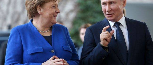 Меркель встретится с Путиным перед переговорами с Зеленским