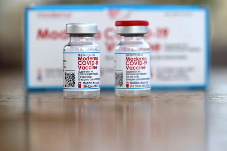 Смерть украинки после прививки вакциной Moderna: власти назвали причину
