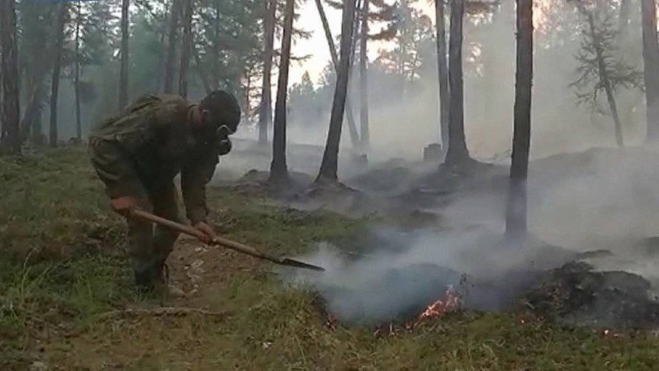 В Якутию для борьбы с пожарами направлены дополнительные группировки спасателей