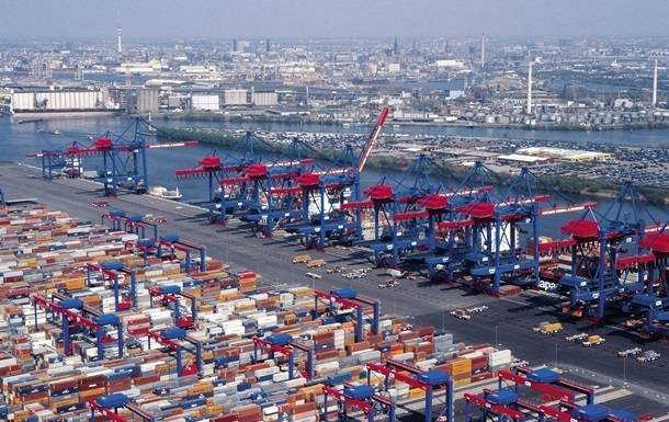 ​​Китай из-за COVID закрыл терминал одного из крупнейших в мире портов