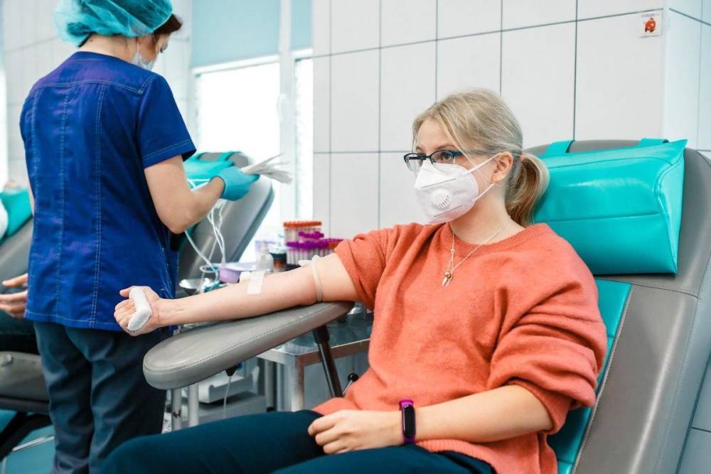 За неделю доноры Петербурга сдали 450 литров крови