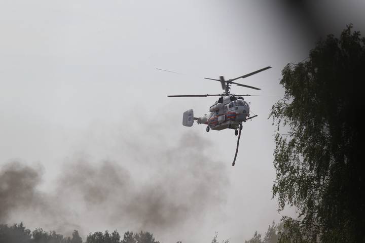 Потерпевший крушение на Камчатке вертолет Ми-8 сняли на видео