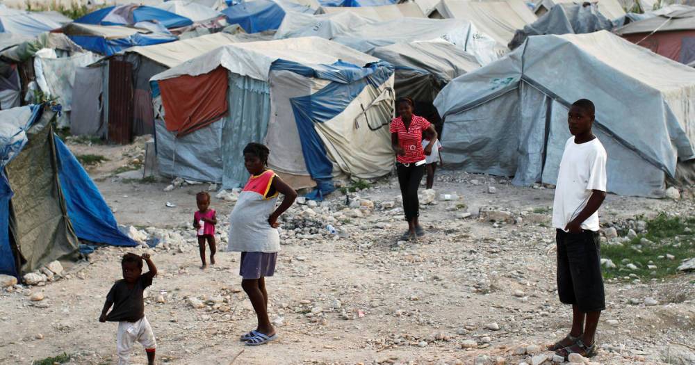 США прогнозируют тысячи жертв после землетрясения в Гаити