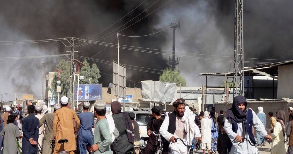 "Заходят со всех сторон": Талибан начал захват столицы Афганистана (видео)