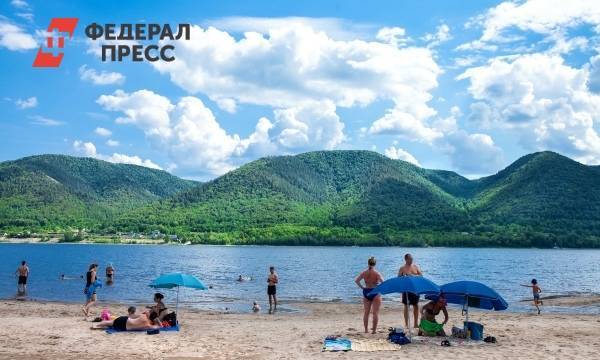 «К нашим лучше не ехать»: россияне объяснили выбор мест для отдыха