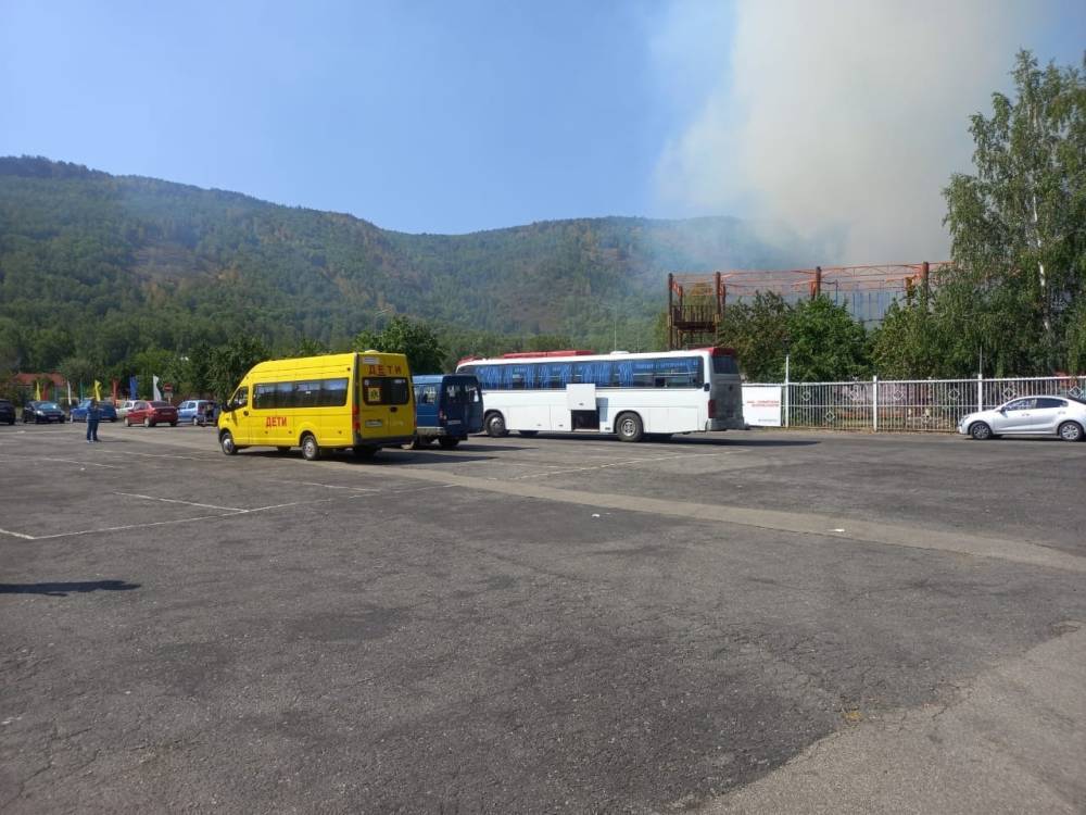 В Башкирии из-за лесного пожара пришлось эвакуировать детский лагерь