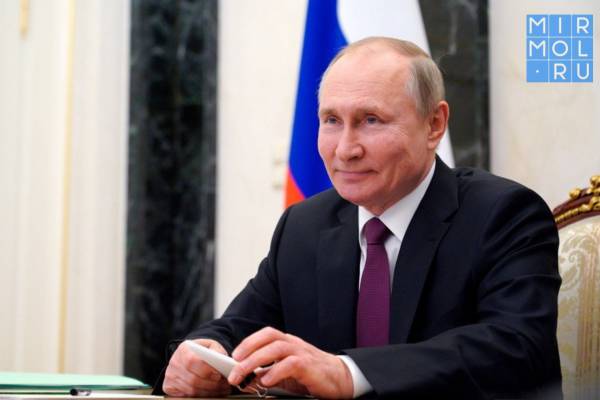Путин поручил изучить меры поддержки пострадавших при ЧС сельхозпроизводителей